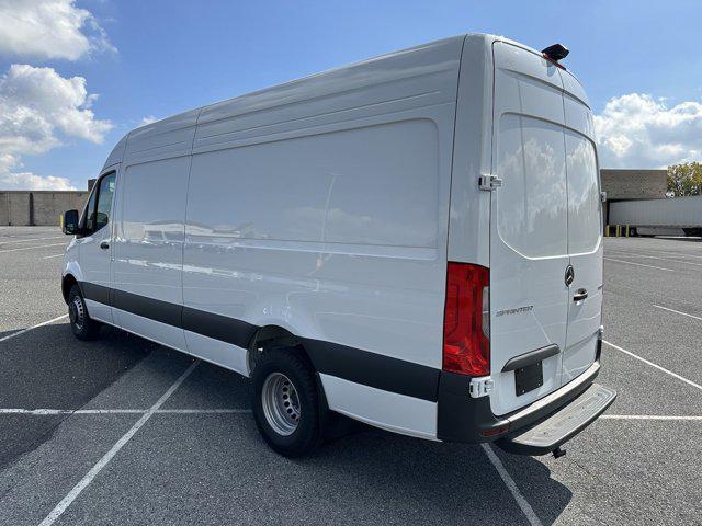 2025 Mercedes-Benz Sprinter 4500 High Roof 4-Cyl Diesel HO