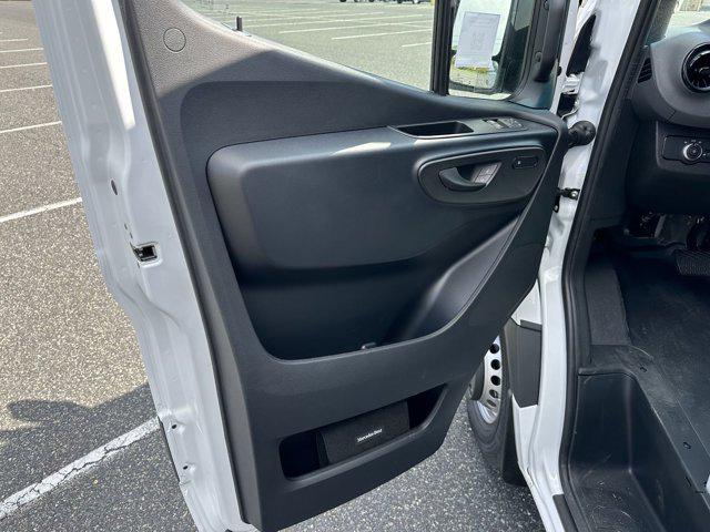 2025 Mercedes-Benz Sprinter 4500 High Roof 4-Cyl Diesel HO