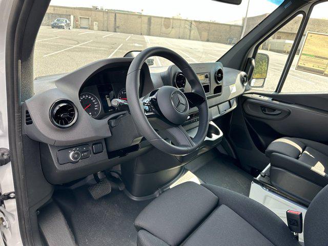 2025 Mercedes-Benz Sprinter 4500 High Roof 4-Cyl Diesel HO