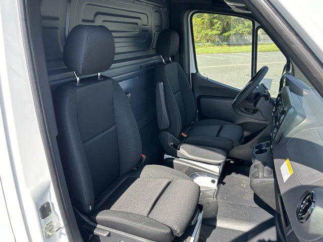 2025 Mercedes-Benz Sprinter 4500 High Roof 4-Cyl Diesel HO