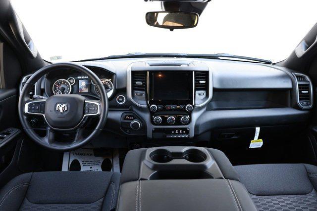 2025 RAM Ram 1500 RAM 1500 TRADESMAN QUAD CAB 4X2 64 BOX