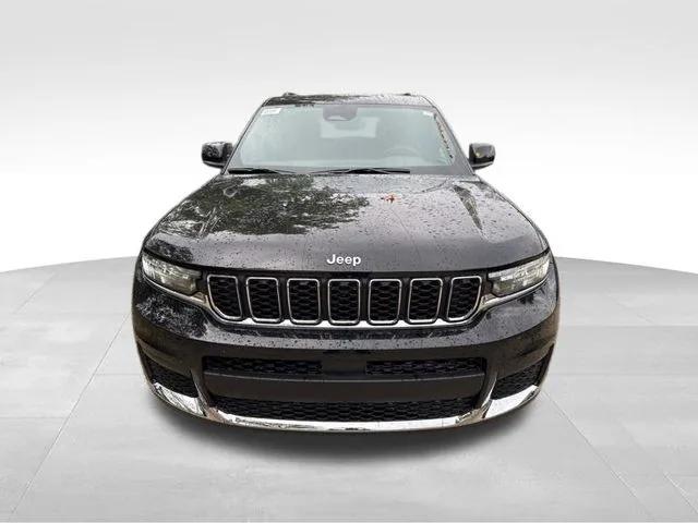 2025 Jeep Grand Cherokee GRAND CHEROKEE L LAREDO X 4X4