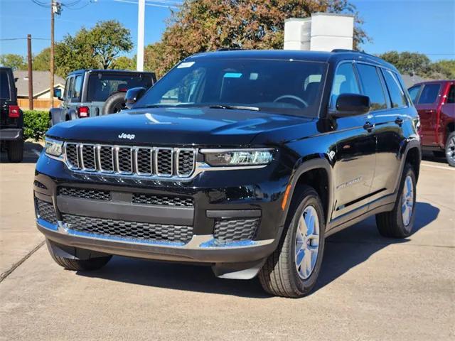 2025 Jeep Grand Cherokee GRAND CHEROKEE L LAREDO X 4X4