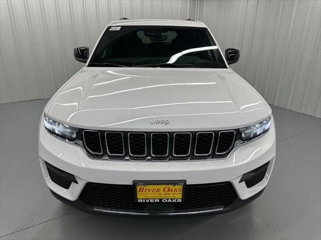 2025 Jeep Grand Cherokee GRAND CHEROKEE LAREDO 4X4
