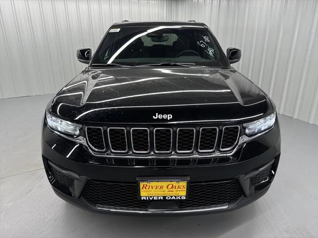 2025 Jeep Grand Cherokee GRAND CHEROKEE LAREDO 4X4
