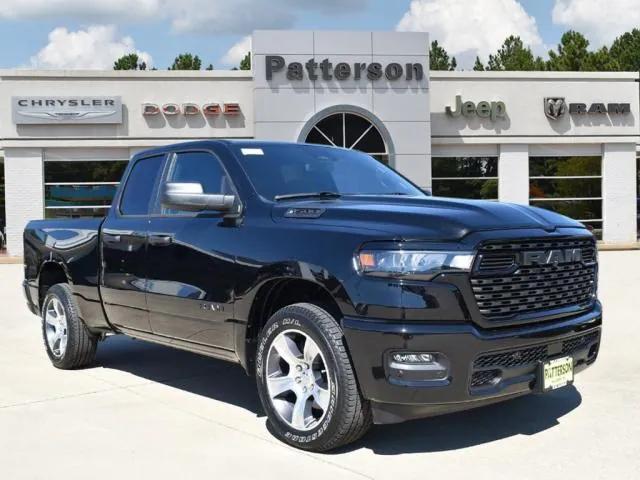 2025 RAM Ram 1500 RAM 1500 TRADESMAN QUAD CAB 4X2 64 BOX