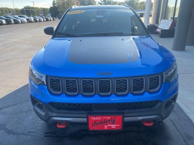 2025 Jeep Compass COMPASS TRAILHAWK 4X4