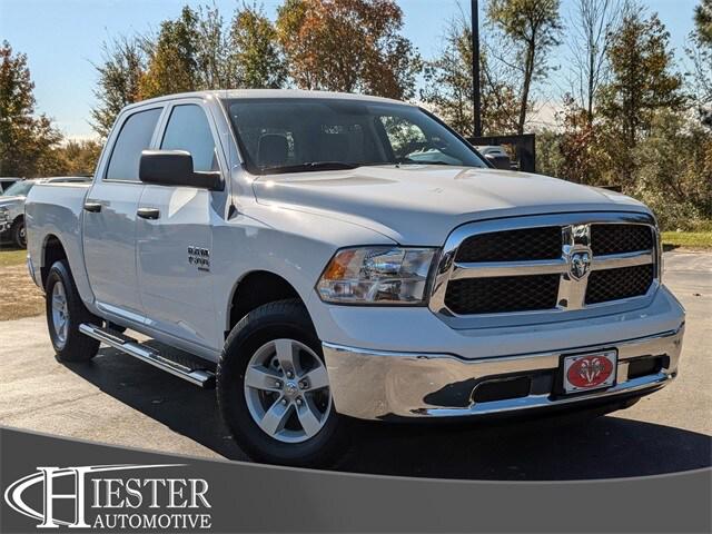 2024 RAM Ram 1500 Classic RAM 1500 CLASSIC TRADESMAN CREW CAB 4X4 57 BOX