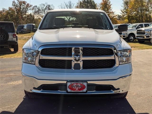 2024 RAM Ram 1500 Classic RAM 1500 CLASSIC TRADESMAN CREW CAB 4X4 57 BOX