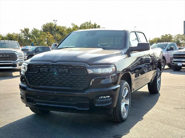 2025 RAM Ram 1500 RAM 1500 TRADESMAN CREW CAB 4X4 57 BOX