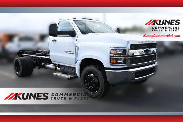 2024 Chevrolet Silverado 6500HD 1WT for sale in Delavan, WI