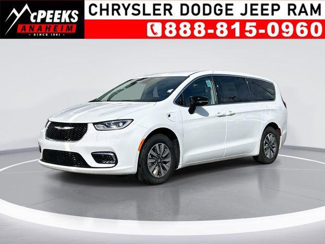 2024 Chrysler Pacifica Hybrid PACIFICA PLUG-IN HYBRID SELECT