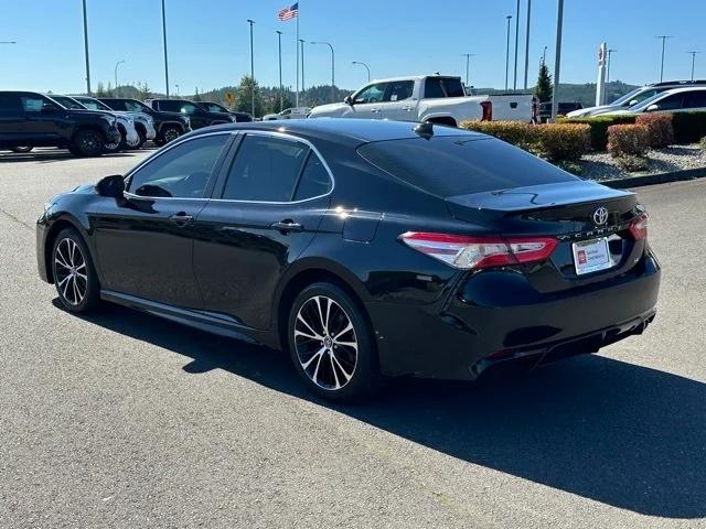 2020 Toyota Camry SE