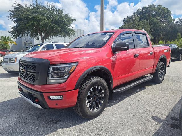 2022 Nissan TITAN Crew Cab PRO-4X 4x4