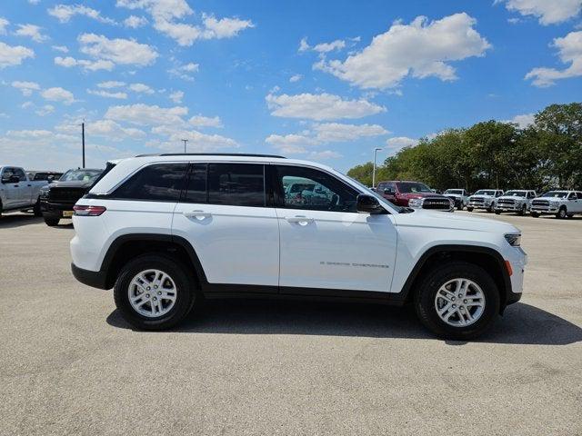 2024 Jeep Grand Cherokee GRAND CHEROKEE LAREDO A 4X2