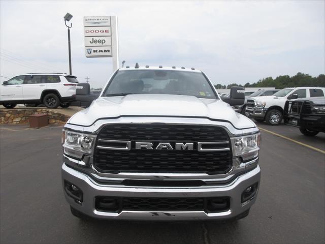 2023 RAM 3500 Big Horn Crew Cab 4x4 8 Box