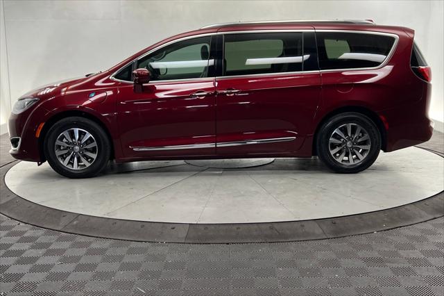 2020 Chrysler Pacifica Hybrid Touring L