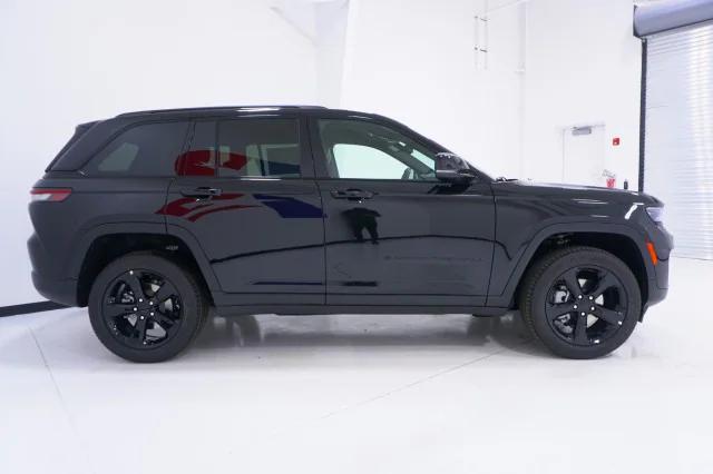 2024 Jeep Grand Cherokee GRAND CHEROKEE LIMITED 4X2