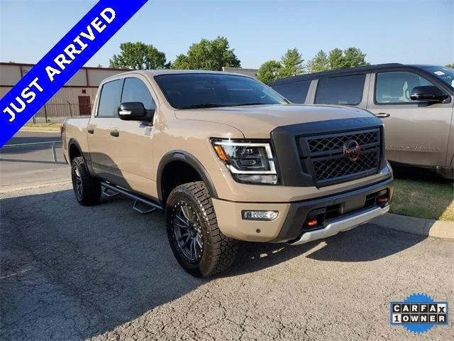 2022 Nissan TITAN Crew Cab PRO-4X 4x4