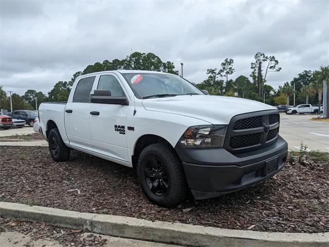 2022 RAM 1500 Classic Tradesman Crew Cab 4x4 57 Box