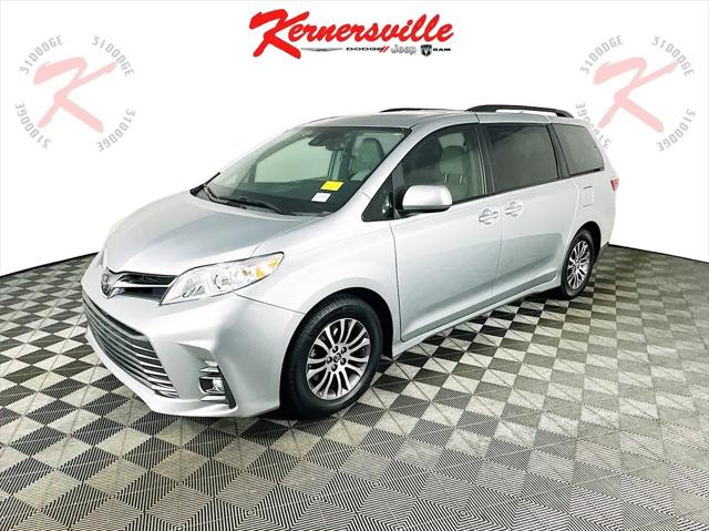 2019 Toyota Sienna XLE 8 Passenger