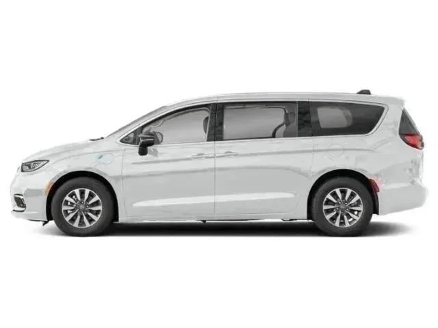 2024 Chrysler Pacifica Hybrid Pinnacle