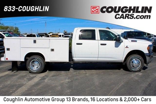 2024 RAM Ram 3500 Chassis Cab RAM 3500 TRADESMAN CREW CAB CHASSIS 4X4 60 CA 2024 RAM Ram 3500 Chassis Cab RAM 3500 TRADESMAN CREW CAB CHASSIS 4X4 60 CA