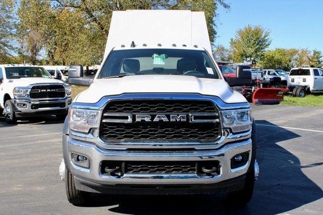 2024 RAM Ram 5500 Chassis Cab RAM 5500 TRADESMAN CHASSIS CREW CAB 4X4 84 CA 2024 RAM Ram 5500 Chassis Cab RAM 5500 TRADESMAN CHASSIS CREW CAB 4X4 84 CA