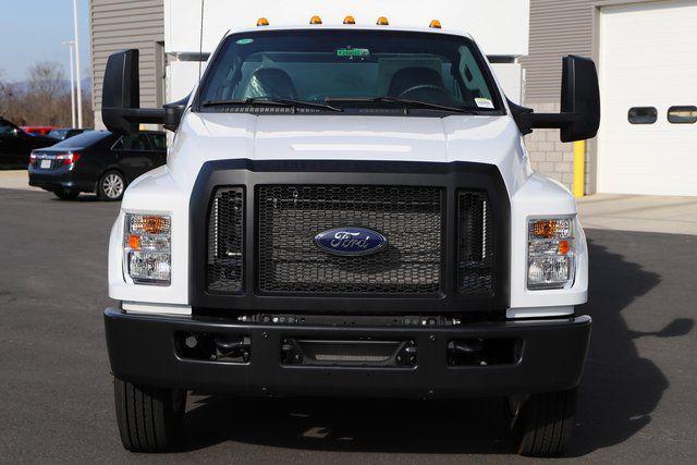 2025 Ford F-650 Base