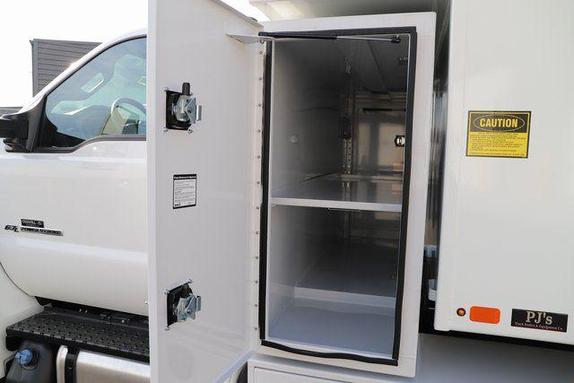 2025 Ford F-650 Base