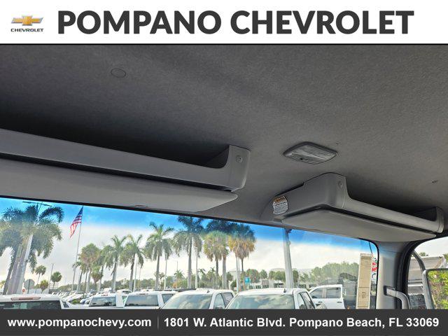 2025 Chevrolet 3500 LCF Gas 2WD Reg Cab 132.5"