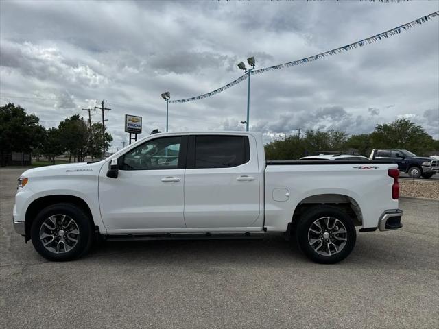 2022 Chevrolet Silverado 1500 4WD Crew Cab Short Bed LT with 2FL