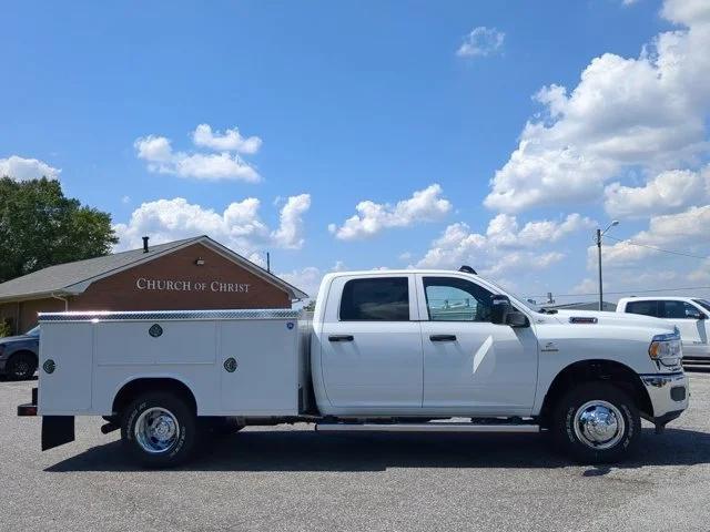 2024 RAM Ram 3500 Chassis Cab RAM 3500 TRADESMAN CREW CAB CHASSIS 4X4 60 CA