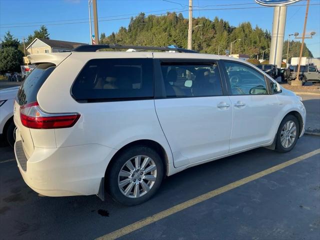 2017 Toyota Sienna XLE Premium 7 Passenger