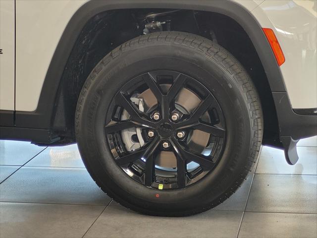 2025 Jeep Grand Cherokee GRAND CHEROKEE L ALTITUDE X 4X4
