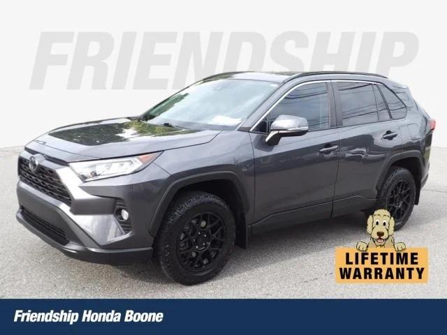 2020 Toyota RAV4 XLE