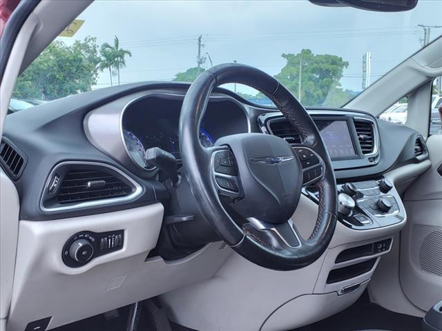 2020 Chrysler Pacifica Touring