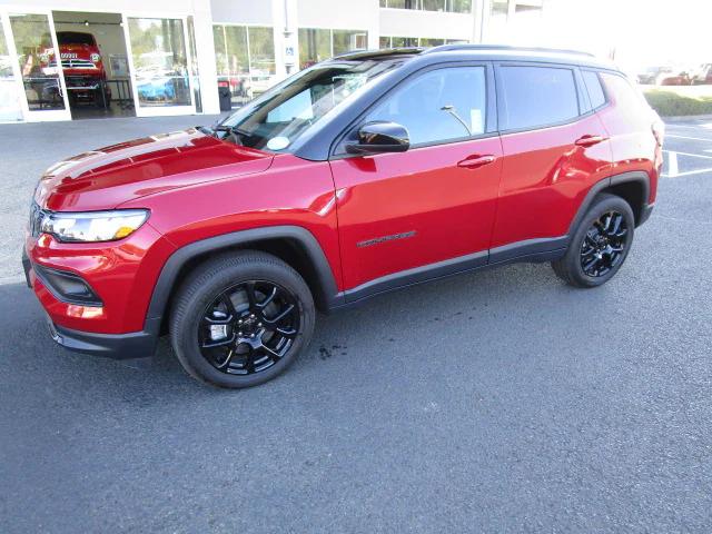 2024 Jeep Compass COMPASS LATITUDE 4X4