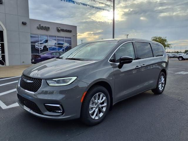 2024 Chrysler Pacifica PACIFICA TOURING L AWD