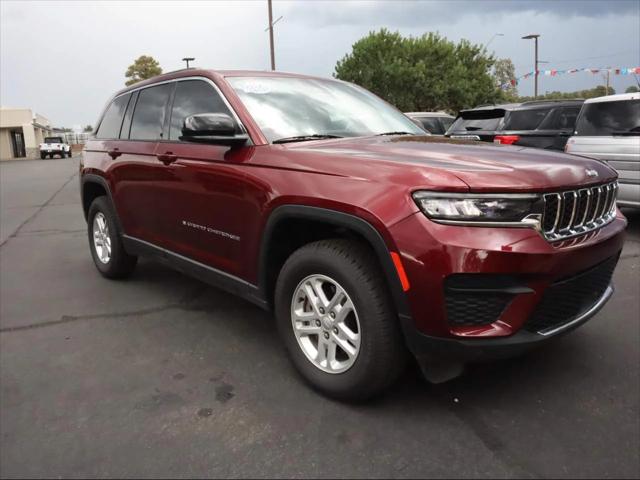 2022 Jeep Grand Cherokee Laredo 4x4