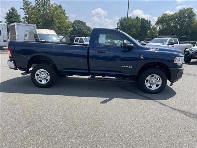 2022 RAM 2500 Tradesman Regular Cab 4x4 8 Box