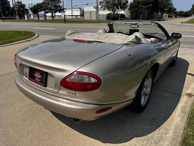 1998 Jaguar XK8 Standard