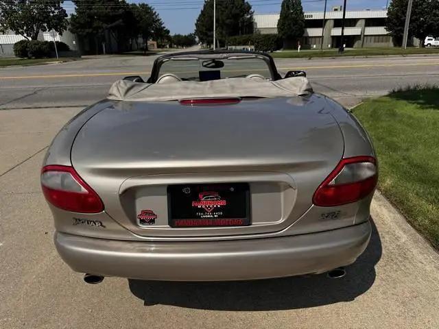 1998 Jaguar XK8 Standard
