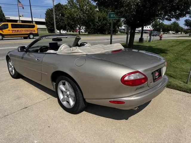 1998 Jaguar XK8 Standard