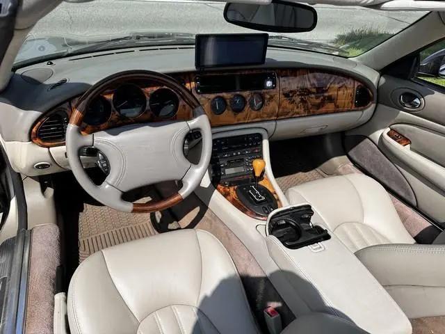 1998 Jaguar XK8 Standard