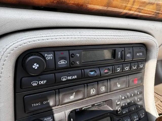 1998 Jaguar XK8 Standard