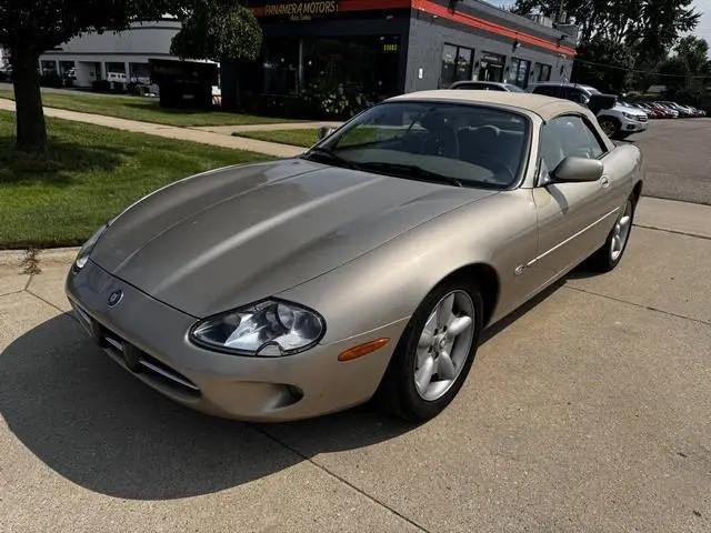 1998 Jaguar XK8 Standard