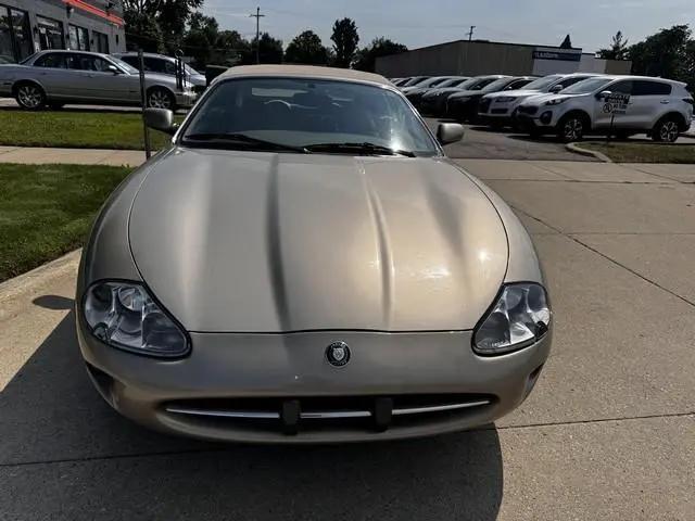 1998 Jaguar XK8 Standard