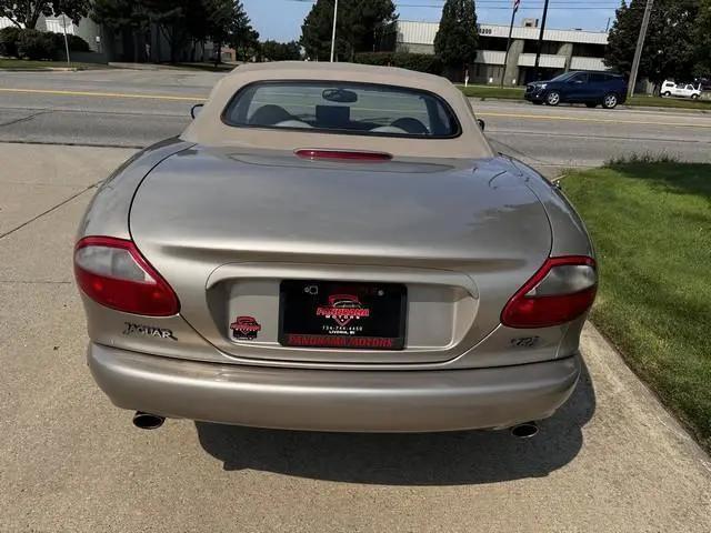 1998 Jaguar XK8 Standard