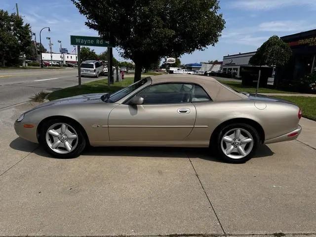 1998 Jaguar XK8 Standard